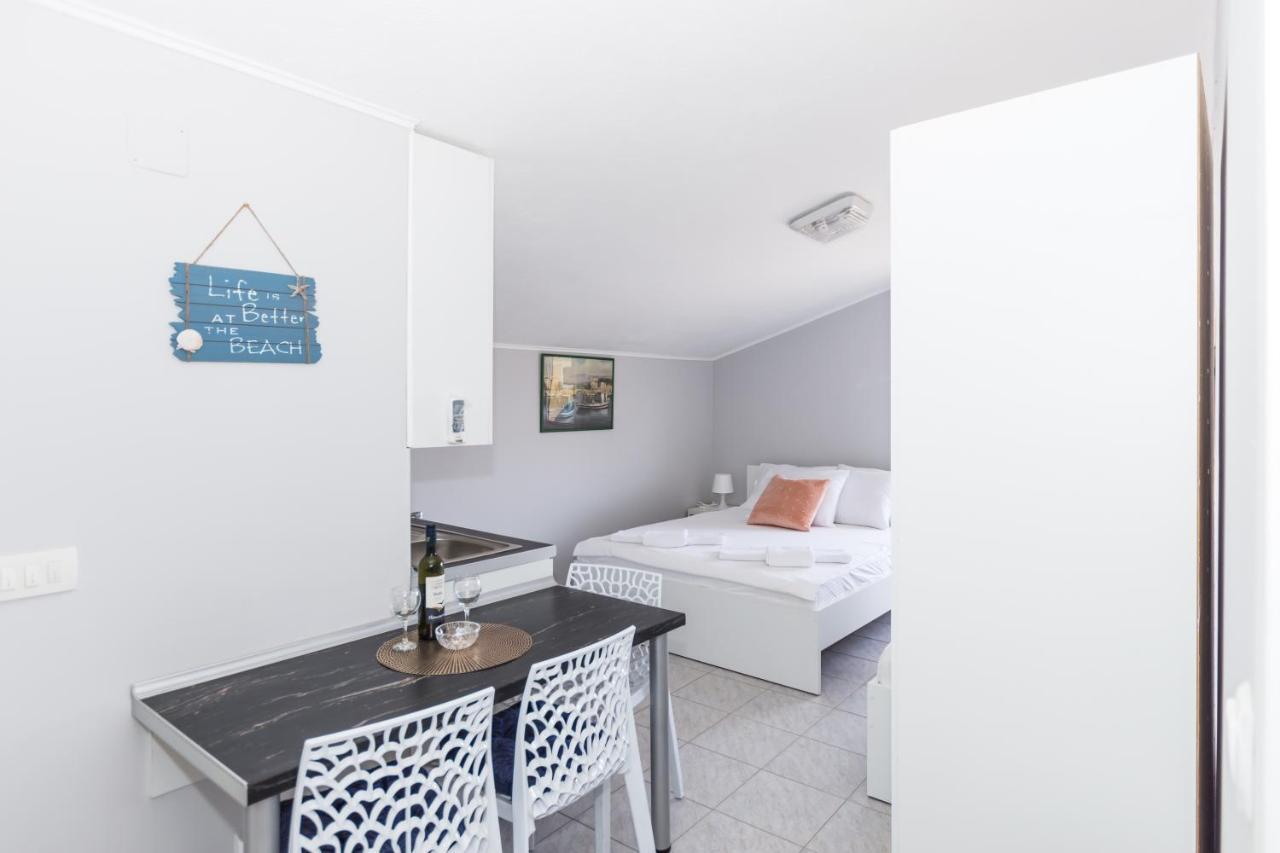 Apartments Dovana Kaštela Exteriér fotografie